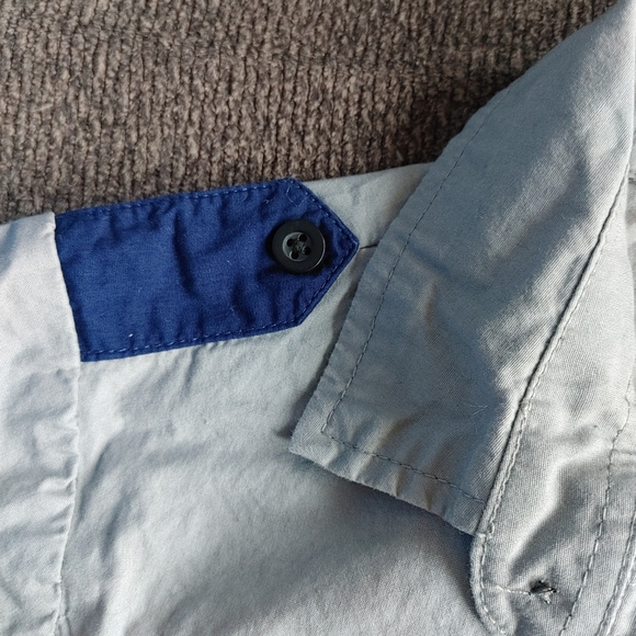 Captain America Button Down Short Sleeve Shirt Size 5/6 Boys - Picture 6 of 8